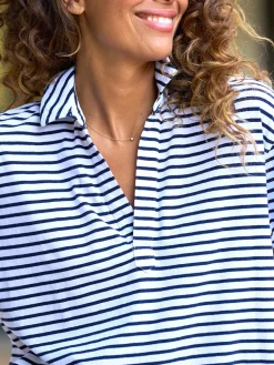 Frank & Eileen Patty Short-Sleeve Popover Henley in Navy French Stripe