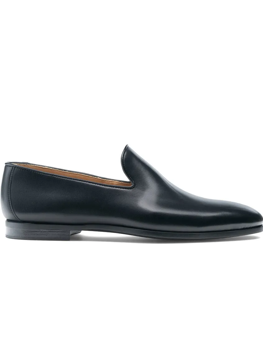 Magnanni Diaz in Black