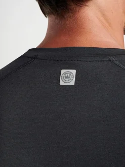 Peter Millar Aurora Performance Long-Sleeve T-Shirt in Black