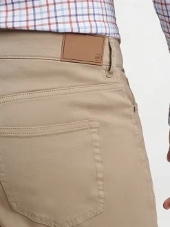 Peter Millar Signature Sateen Five-Pocket Pant in Grain